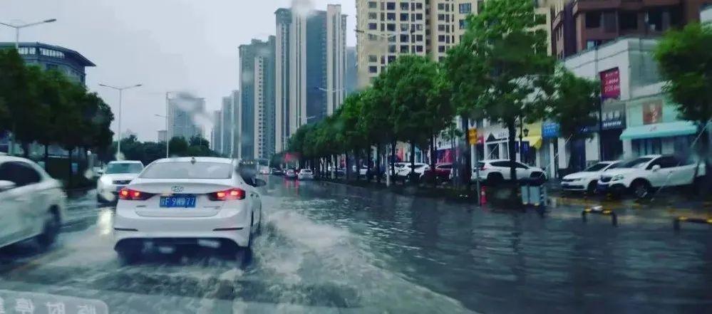 陜西最新天氣情況與小巷風(fēng)情小店