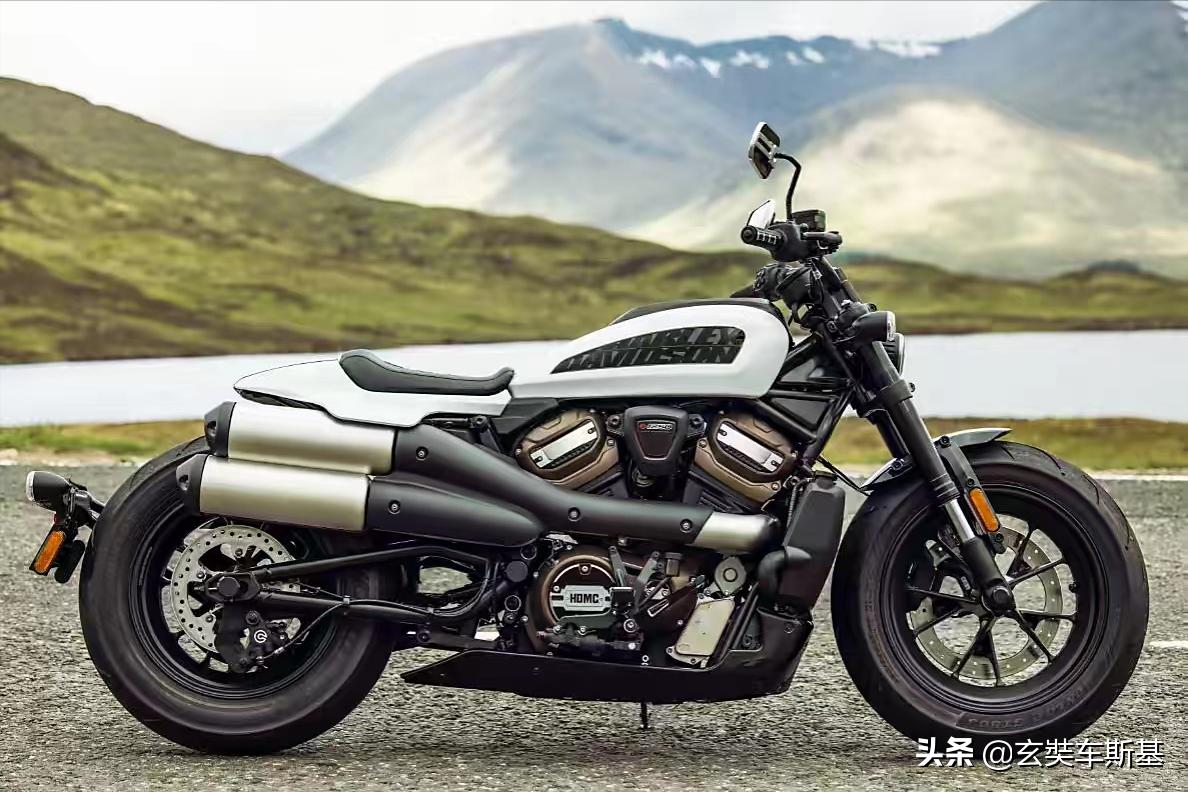 曼島摩托車比賽的熱血激情與小巷風(fēng)情之旅