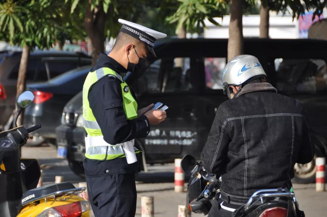 云南疫情最新動(dòng)態(tài)下的溫馨日常觀察與記錄