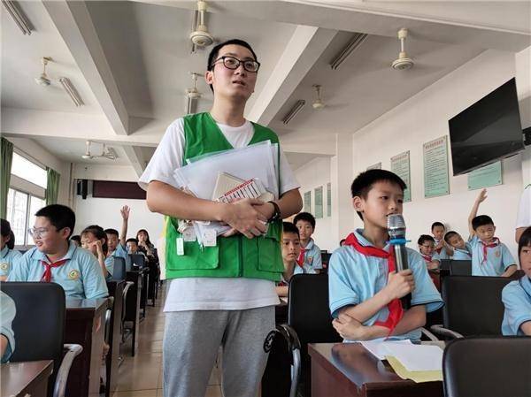 周黑鴨2025年活動(dòng)展望與深度探討