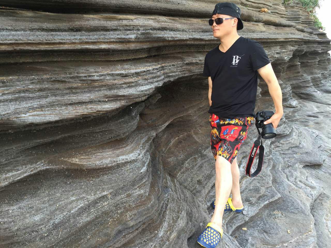 黃哥的自然之旅，探索美景，尋找內(nèi)心的寧靜與平和